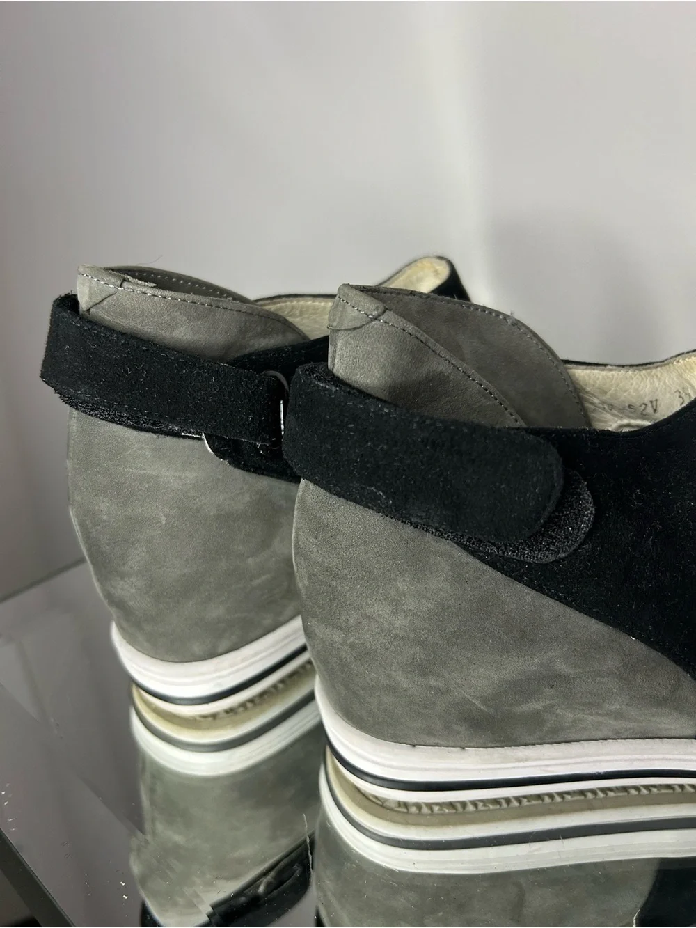 KANGNAI Navy and Grey Preppy Sporty Wedge Sneaker W/Velcro Closure